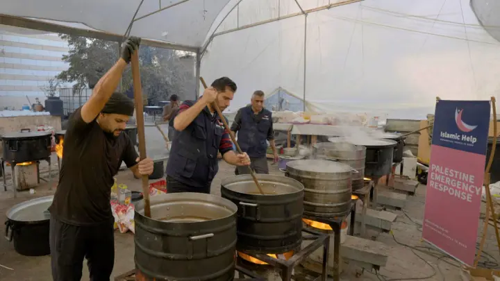 Ramadan 2026 Guide: Fasting, Prayer, and Charity