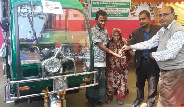 Wheels that work (rickshaw)